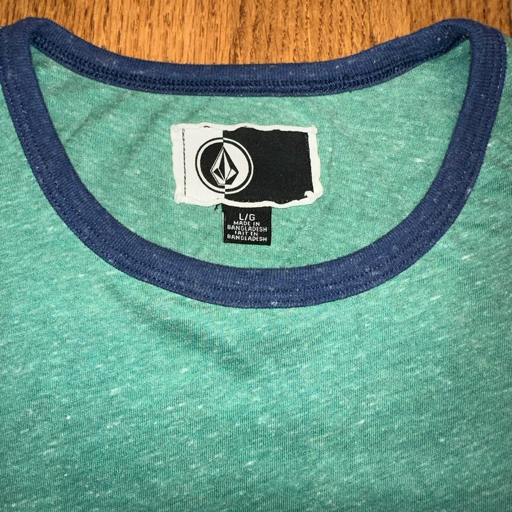 Volcom Men’s T-Shirt - Picture 2 of 5